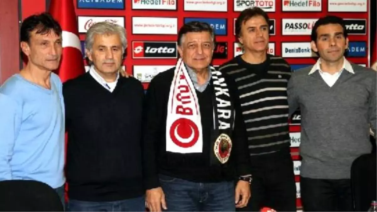 İlhan Cavcav: "En Çok Hoca ile Çalışanla, En Çok Takım Çalıştıran Bir Araya Geldi"