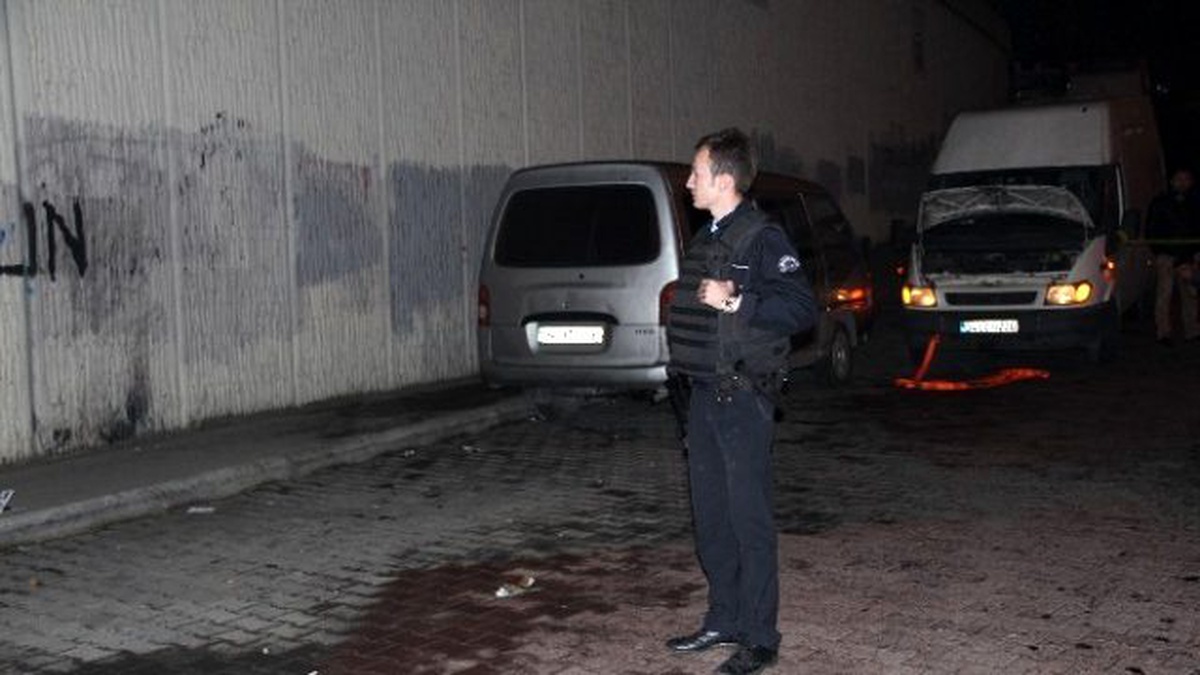 Reçete Tartışması Kanlı Bitti: Biri Polis 2 Yaralı