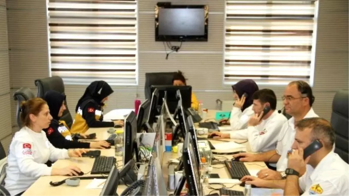 Samsun'da 112'ye Günlük 6 Bin Çağrı Geliyor