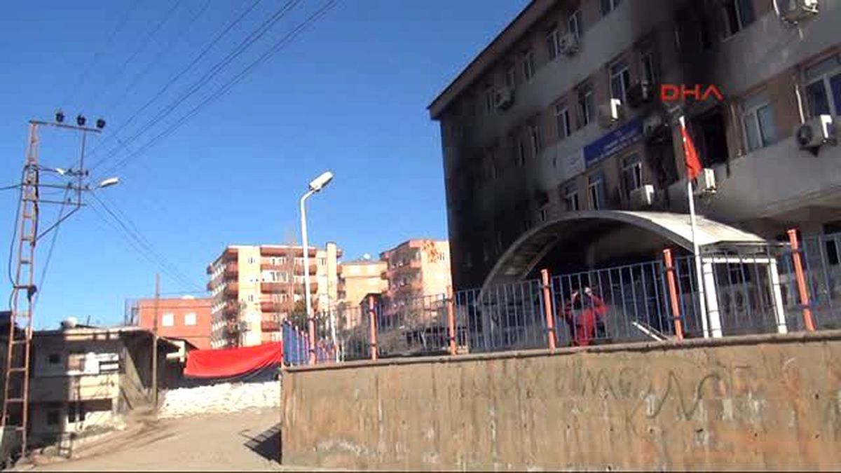 Şırnak Çevre ve Şehircilik Şırnak İl Müdürlüğü Ateşe Verildi