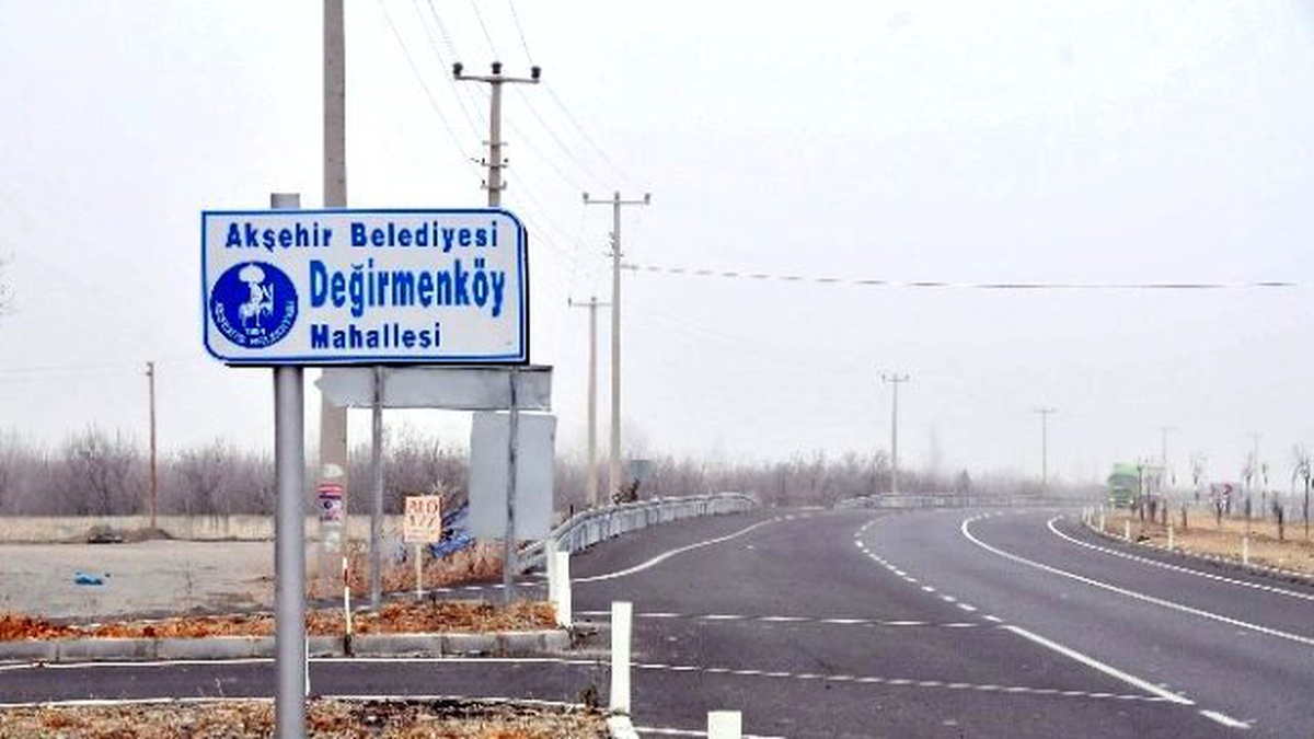Akşehir\'de Yeni Mahallelere Yeni Tabela
