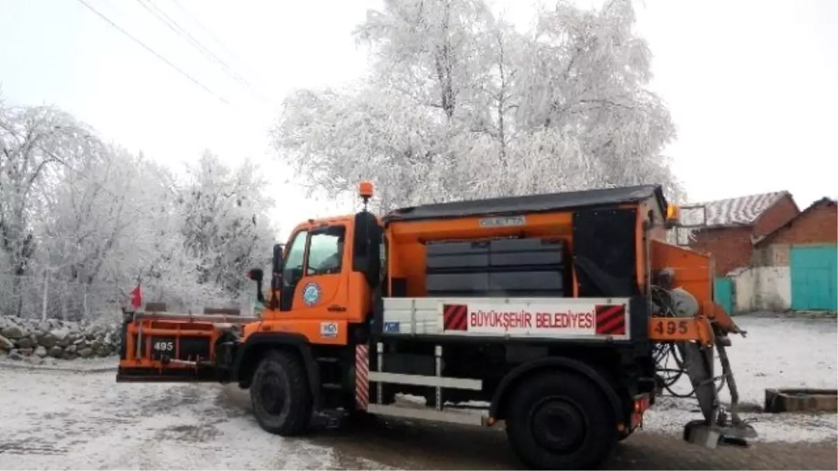 Büyükşehir Ekipleri Kar Teyakkuzunda