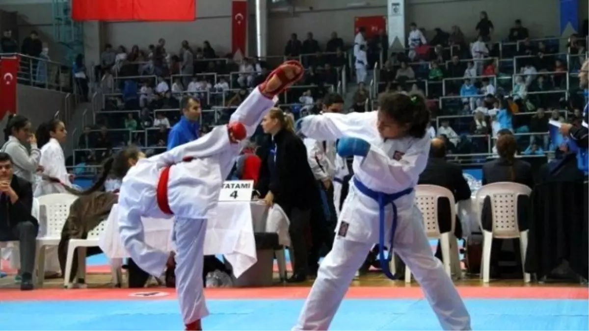 Büyükşehir Karate Ligi Üçüncü Etap ile Devam Edecek