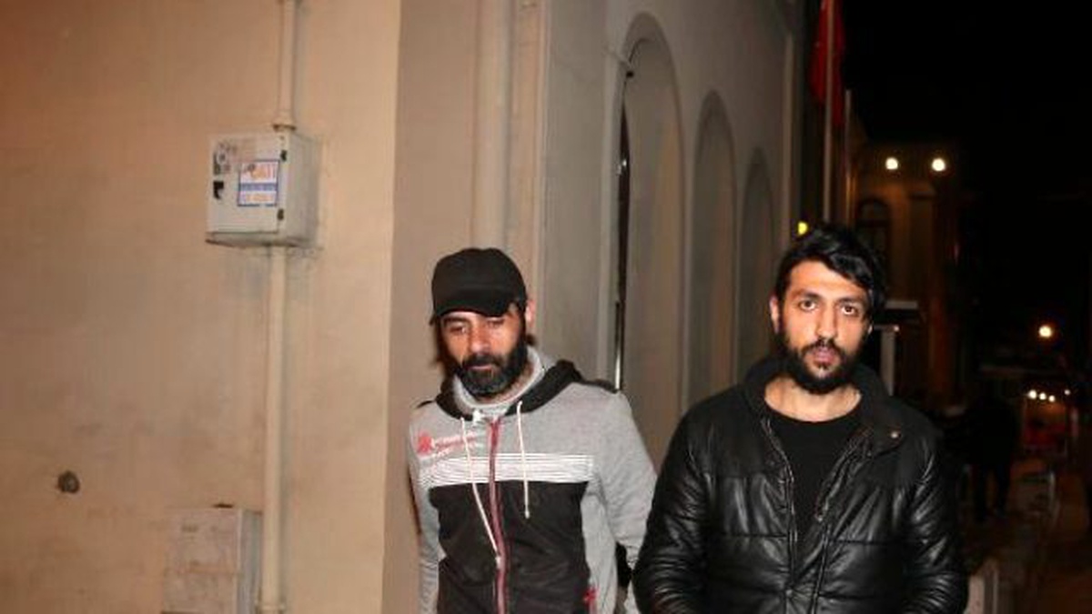 Cumhurbaşkanı\'nın İntihardan Vazgeçirdiği Vezir Çatraş Polise İfade Verdi