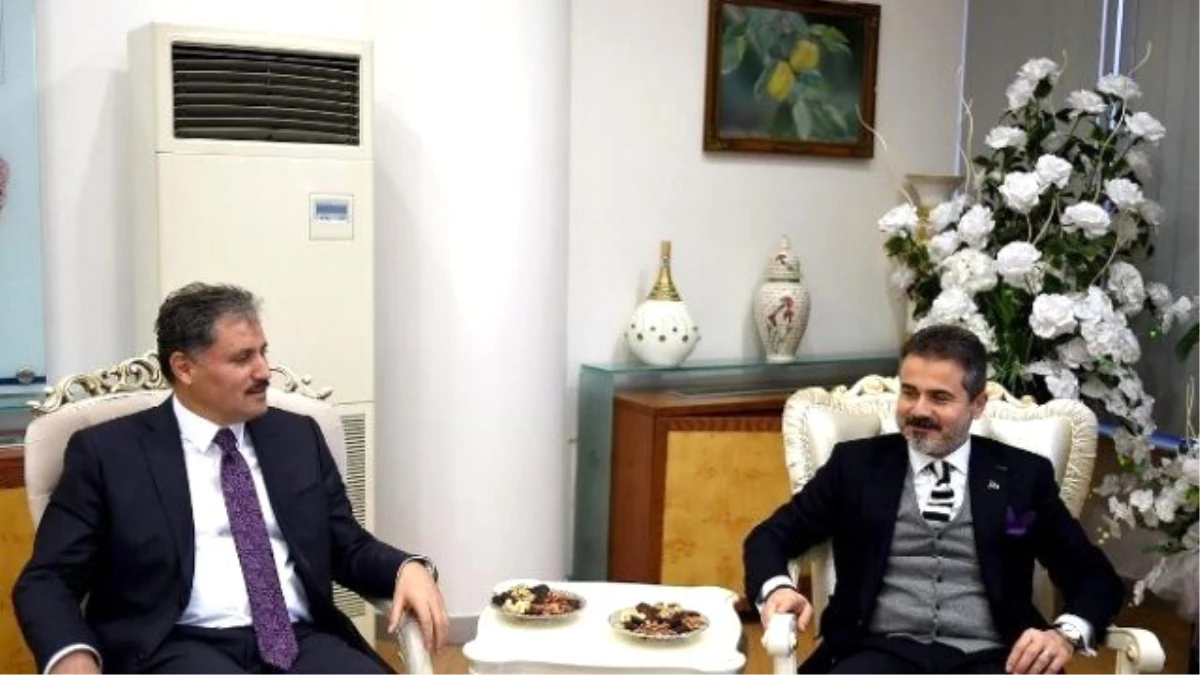 Gençlik ve Spor Eski Bakanı Suat Kılıç, Başkan Çakır\'ı Ziyaret Etti