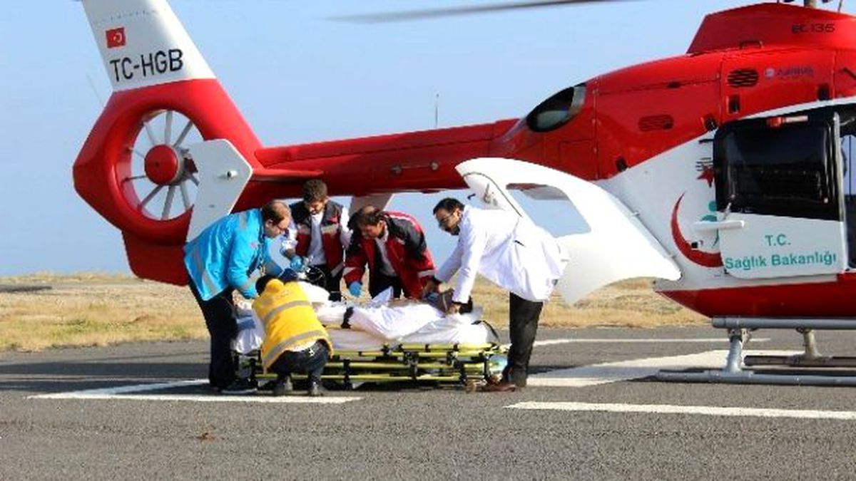 Gökçeada\'dan Helikopter Ambulansla Acil Hasta Nakli