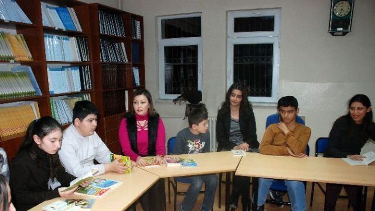 Görme Engelli Çocuklar İçin Kitap Okudular
