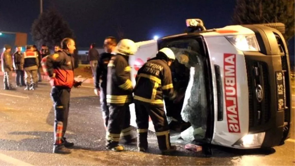 Hasta Taşıyan Ambulans Takla Attı: 5 Yaralı