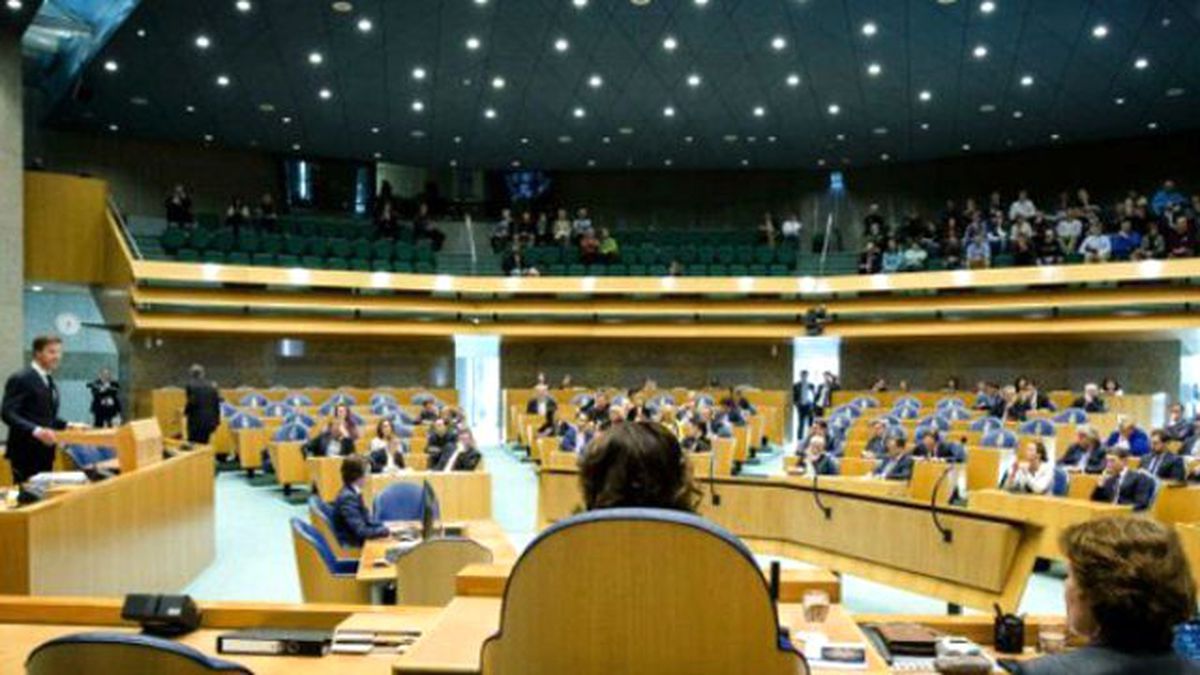 Hollanda Parlamentosu: Türkiye'ye AB Yardımı Dondurulsun