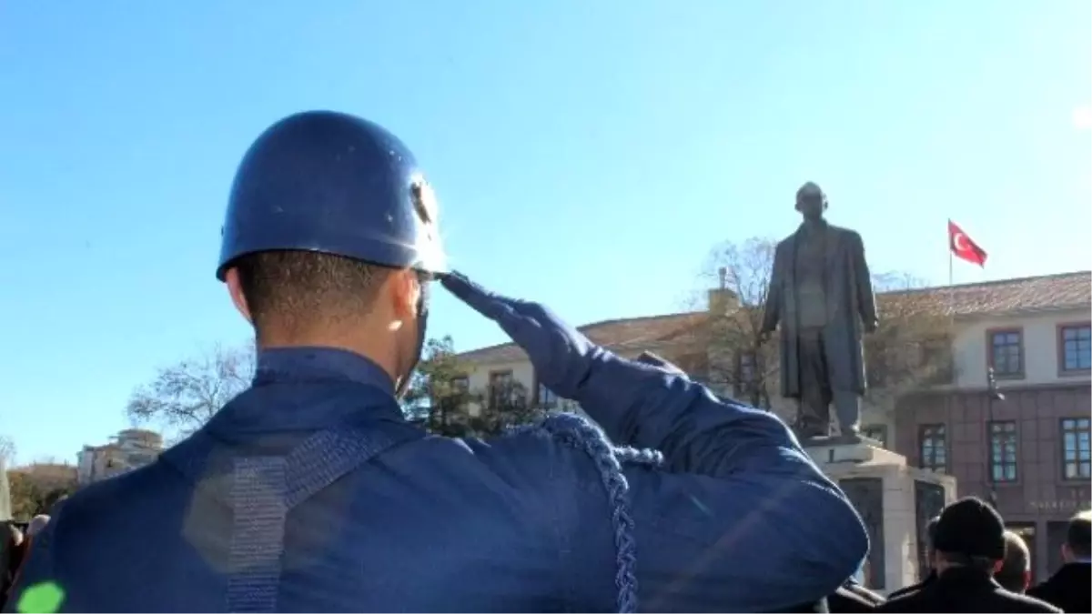 İkinci Cumurhurbaşkanı İsmet İnönü Ölümünün 42.yılında Anıldı