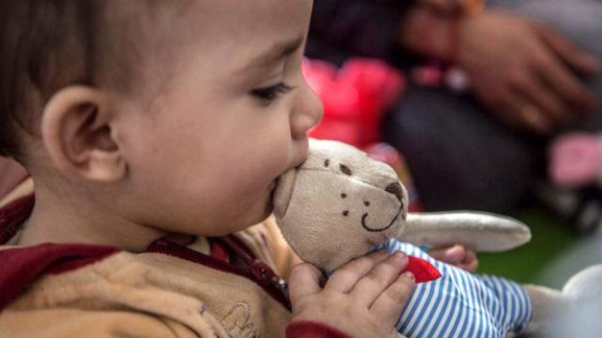 Küçük Çocuk, Noel Hediyelerini Suriyeli Çocuklarla Paylaşmak İstedi