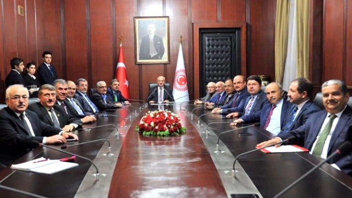 Milletvekili Tunç TBMM Başkanı İsmail Kahraman\'ı Ziyaret Etti
