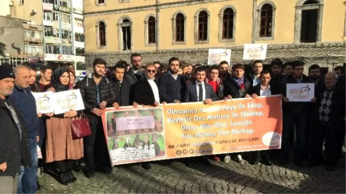 ODTÜ\'de Namaz Kılan Öğrencilere Yönelik Saldırı Trabzon\'da Protesto Edildi