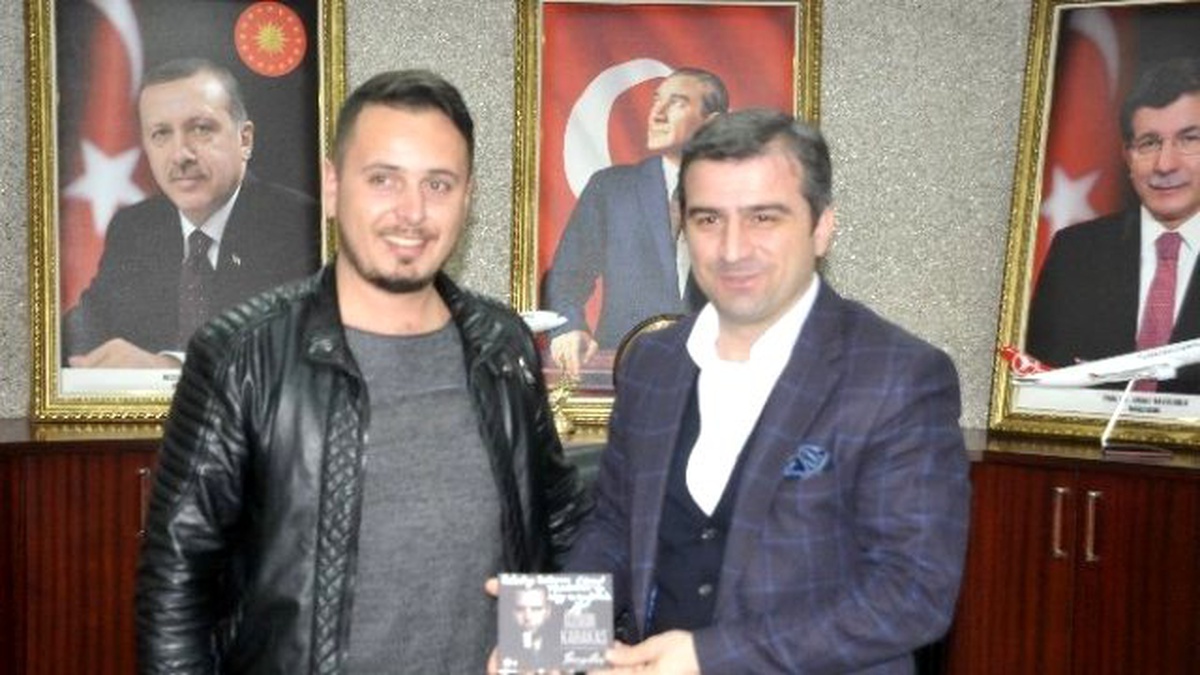 Pop Sanatçısı Özgür Karakaş Başkan Yemenici\'yi Ziyaret Etti