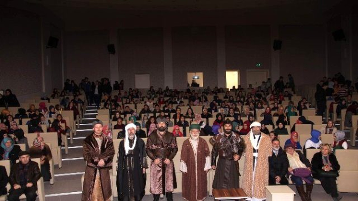 Seydişehir\'de Öğrencilere "Ertuğrul Osman Mevlana" Tiyatrosu