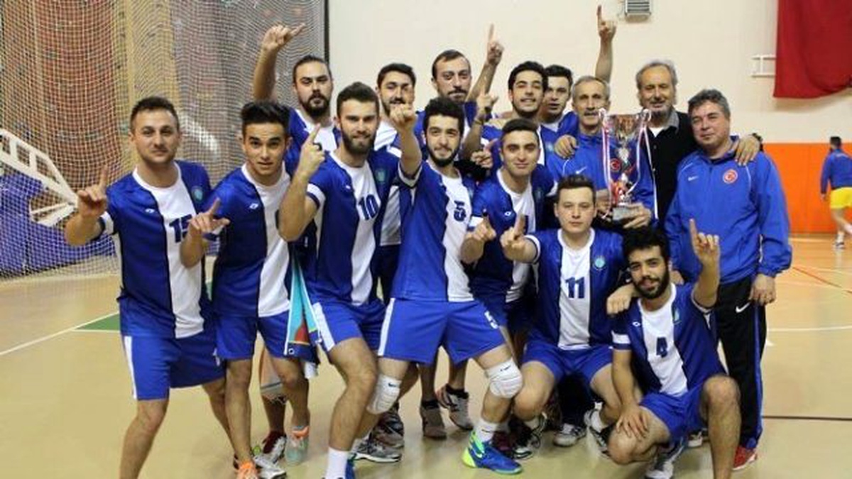 Uü Erkek Voleybol Takımı 1. Lig\'de