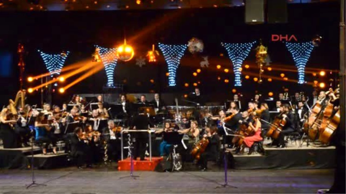 Antalya Adso\'nun Yıl Sonu Konseri Büyüledi