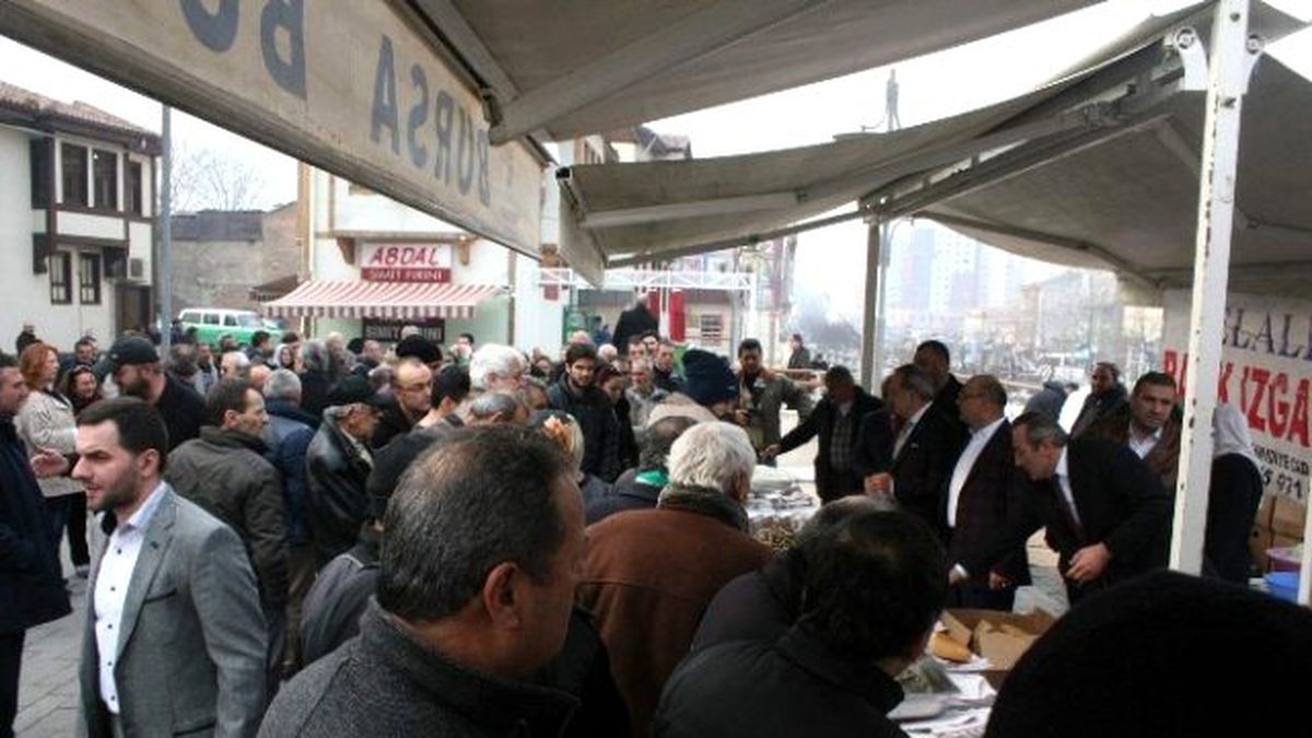 Bedava Hamsi İzdihamı