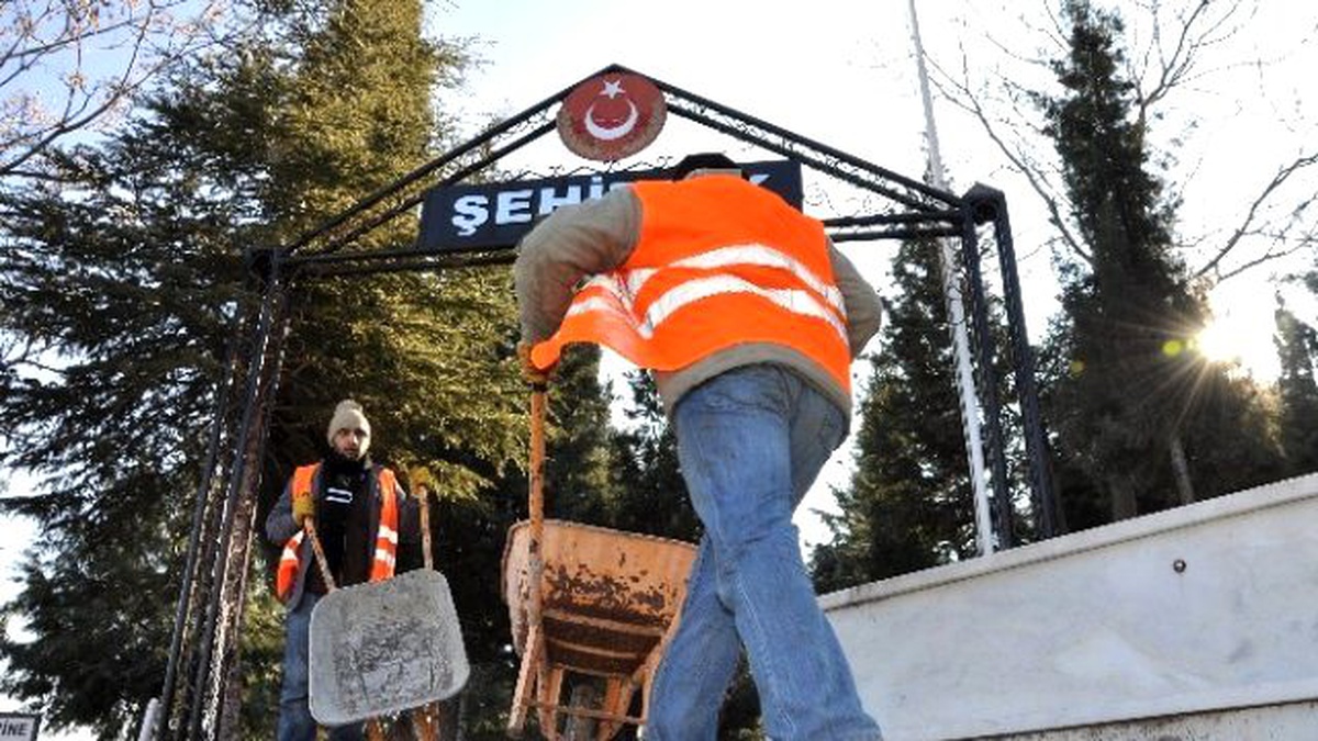 Bilecik Şehitlik Mezarlığında Kapsamlı Çalışma