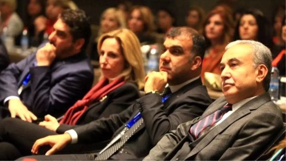Kadınların İşgücüne Katılım Oranı Yetersiz