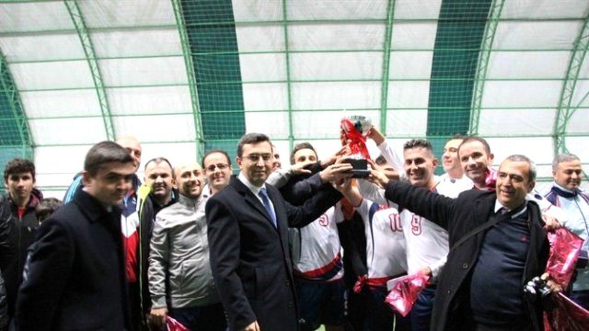 Kaymakamlık Kupasının Galibi "Halk Eğitim Merkezi" Oldu