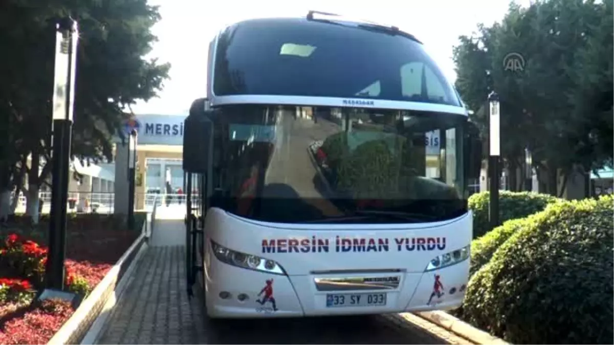 Mersin İdmanyurdu Kafilesi Bursa\'ya Gitti