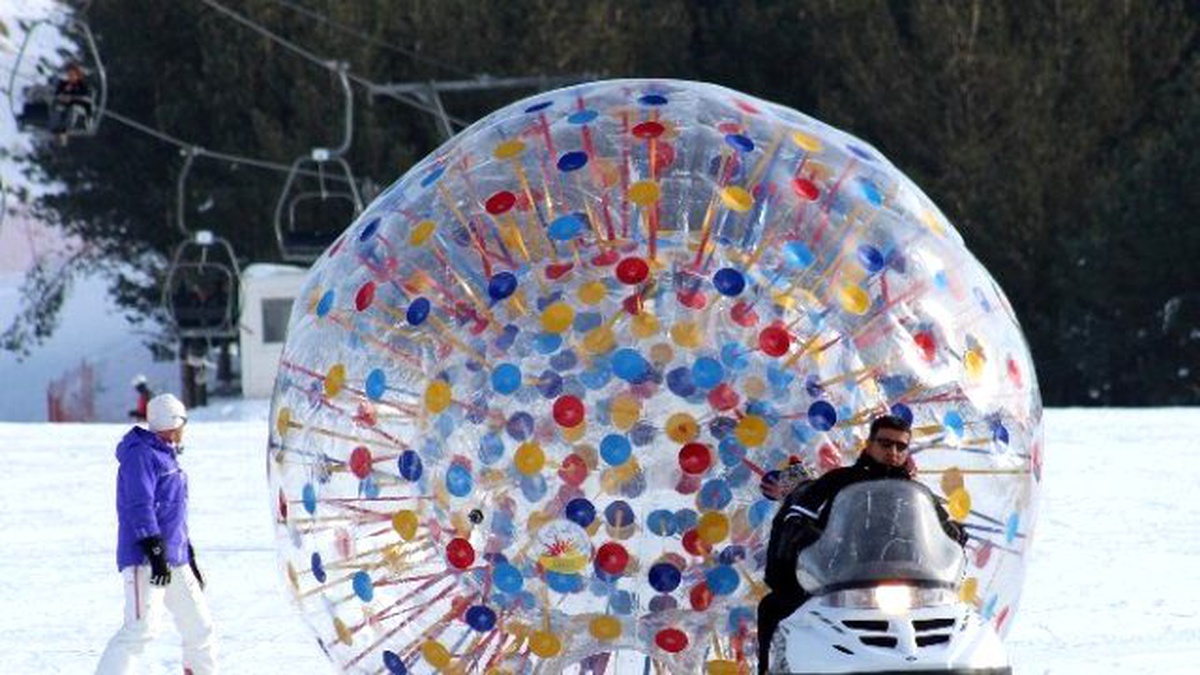 Palandöken\'in Yeni Eğlencesi \'Human Bowling\'