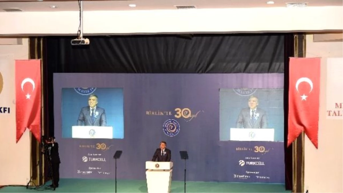 Abdullah Gül: "Dış Politikada Tarihi Gerçekleri Dikkate Alarak Her Şeyi Gözden Geçirmeliyiz"