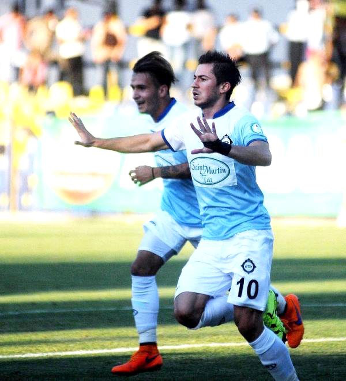 Altay Halil\'i Bekliyor