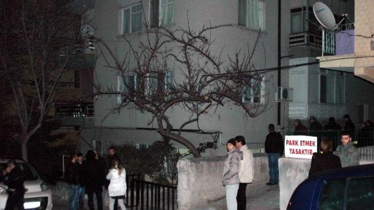 Ankara\'da Yaşlı Çift Evlerinde Ölü Bulundu