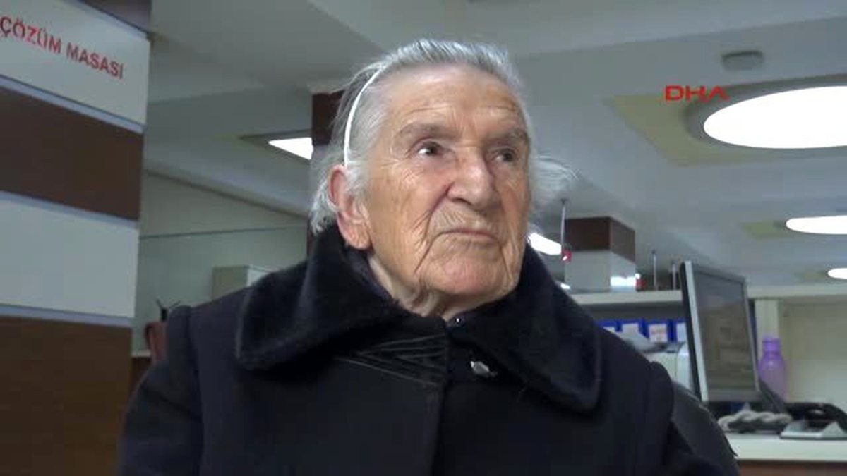 Babasına, Kayseri\'de İlkokuluna Gelen İnönü\'nün Ayakkabısından Yaptırmış