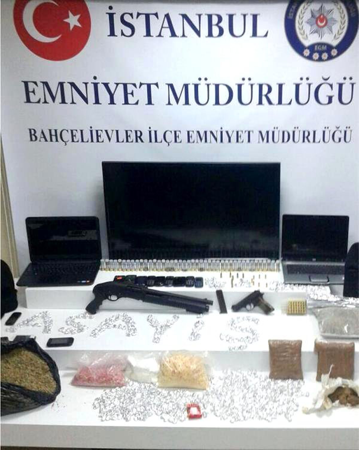 Bahçelievler\'de Uyuşturucu Operasyonu: 16 Gözaltı