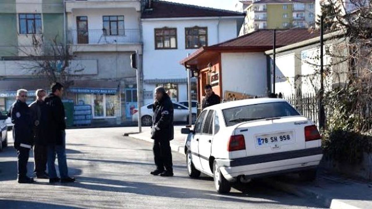 Hırsızlar Çaldıkları Aracın Yerine Aynı Marka Başka Aracı Koydular