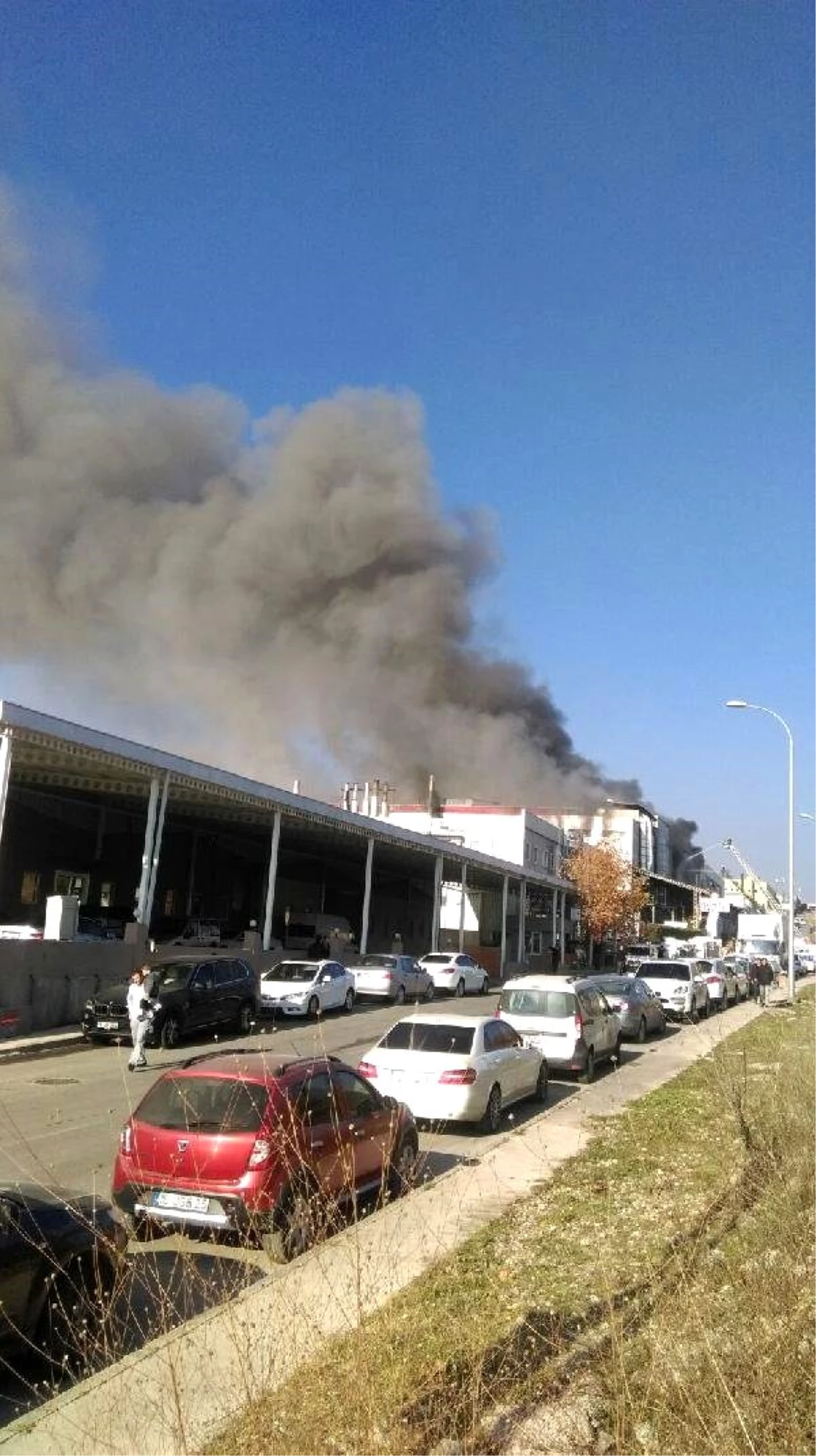 Bursa Demirtaş Osb\'de Tekstil Fabrikasında Yangın (2)