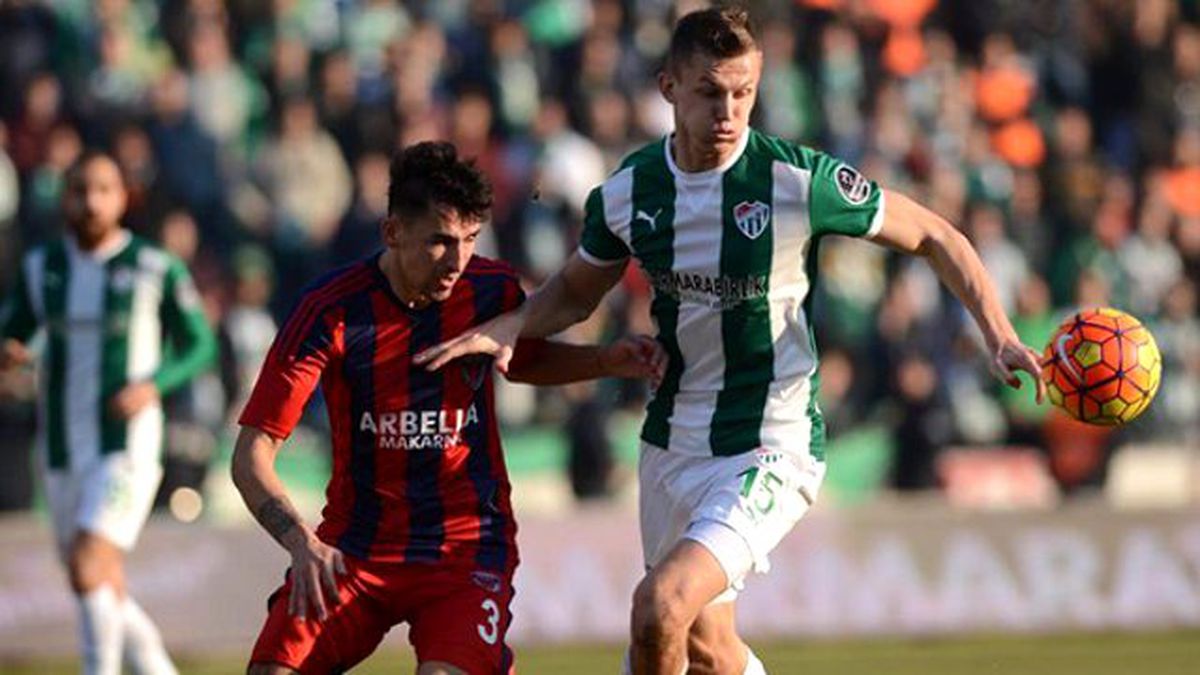 Bursaspor Mersin İdmanyurdu'nu 2-1 Yendi