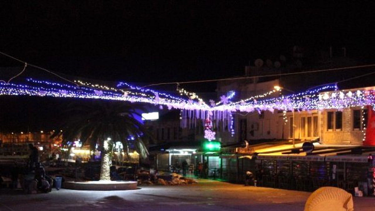 Foça\'da Yeni Yıl Hazırlıkları Tamamlandı