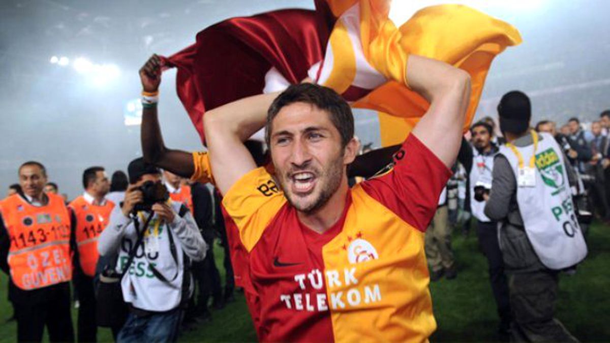 Galatasaray Sezon Sonunda Sabri'yle Sözleşme Yenileyecek