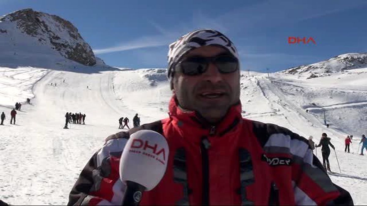 Hakkari\'de Kayakçı Aile