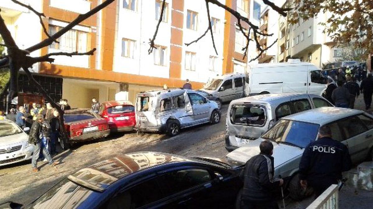 Maltepe'de Freni Boşalan Kamyon 12 Aracı Hurdaya Çevirdi