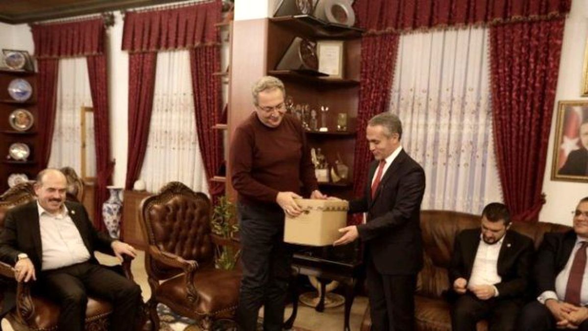 Nevbiad Yöneticilerinden Belediye Başkanı Ünver\'e Ziyaret
