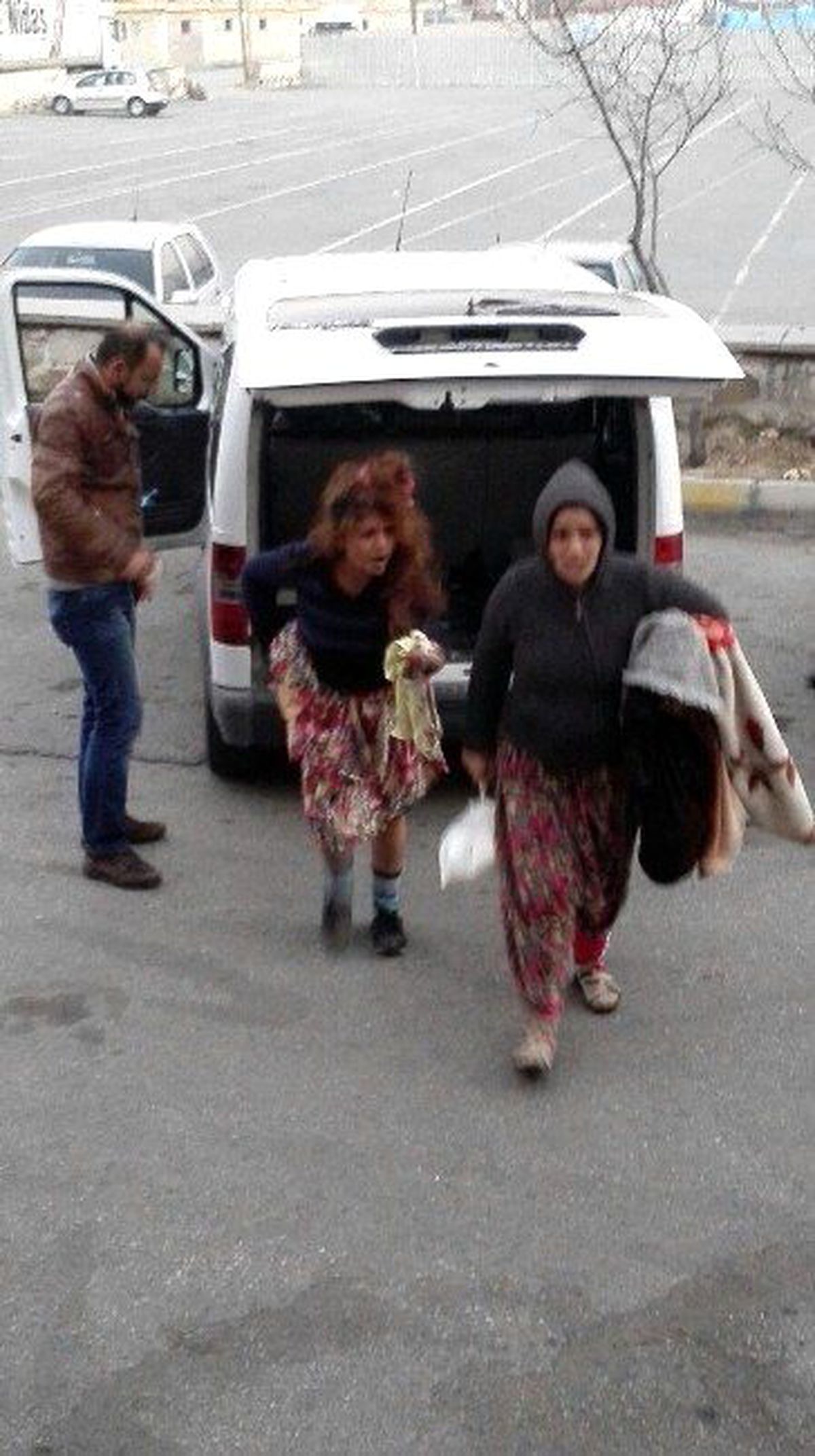 Niğde\' 5 Tırnakçı Kadın Yakalandı