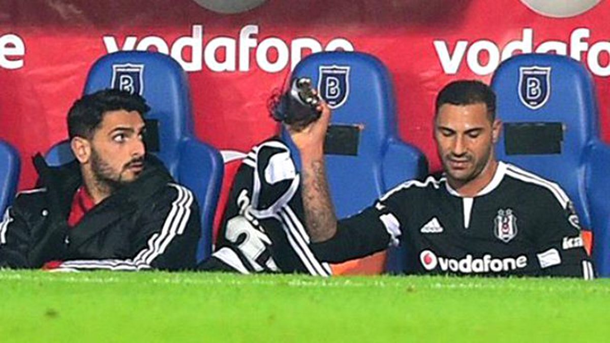 Quaresma, Şenol Güneş\'in Kendisini Oyundan Almasına Sinirlendi