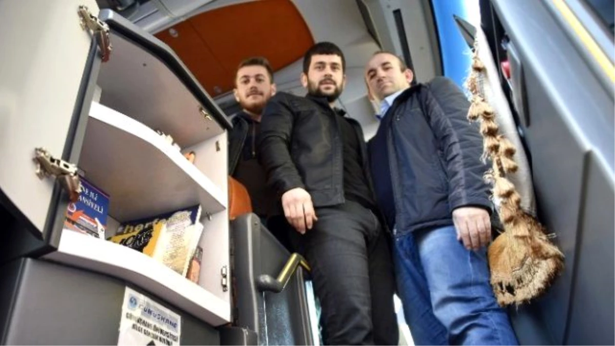 Türkiye\'nin İlk Kütüphaneli Yolcu Otobüsü Gümüşhane\'den