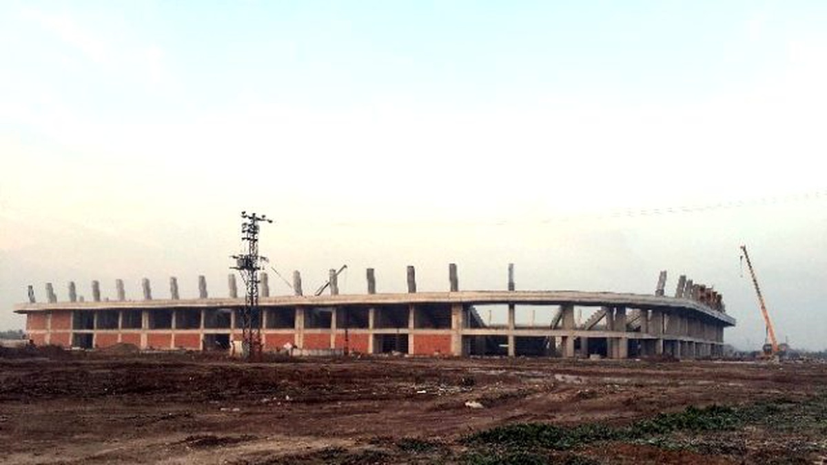 Akhisar Belediyesi Stadyum İnşaatı Sözleşmesini Feshetti