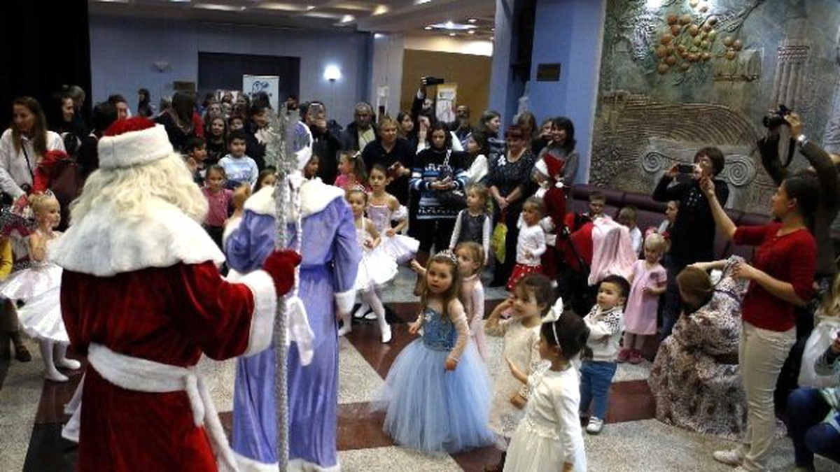 Antalya\'da Yaşayan Ruslar Yeni Yılı Coşkuyla Kutladı