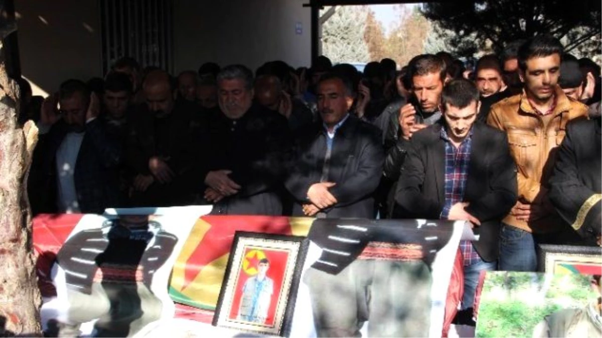 Askerden Kaçıp PKK\'ya Katıldı, Askerle Girdiği Çatışmada Öldürüldü