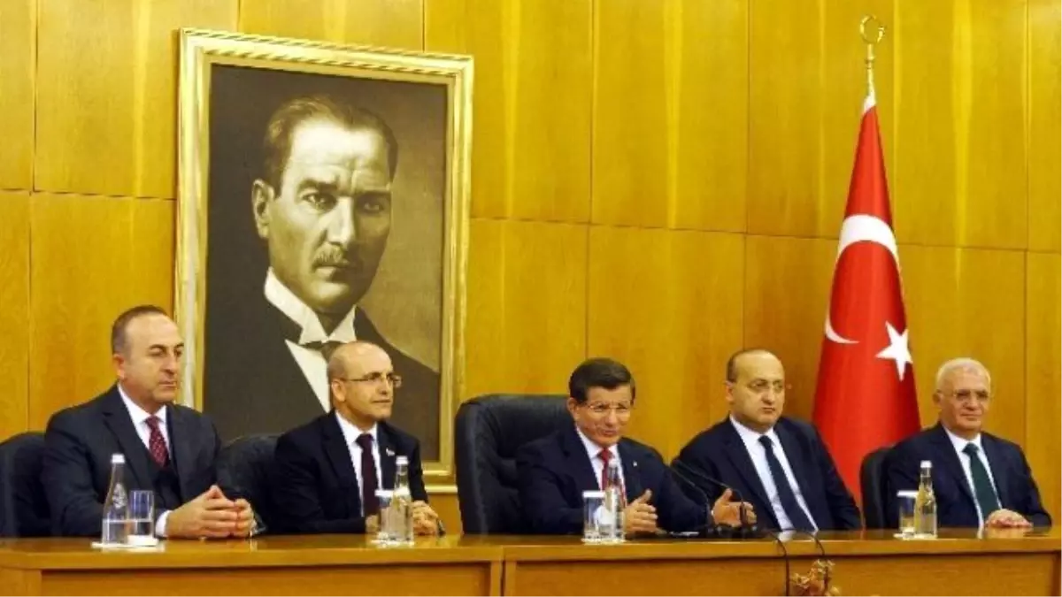 Başbakan Davutoğlu: "Yeni Anayasada En Doğru Olan Başkanlık Sistemi"