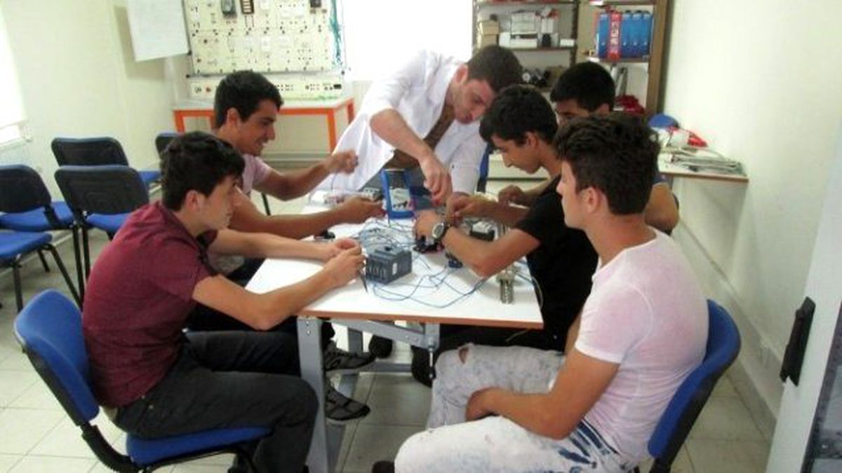 Beyaz Kalpler\'de Yarışma Zamanı