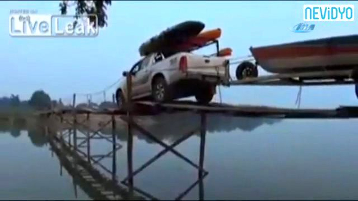 Bu Köprüden Geçmek Cesaret İster