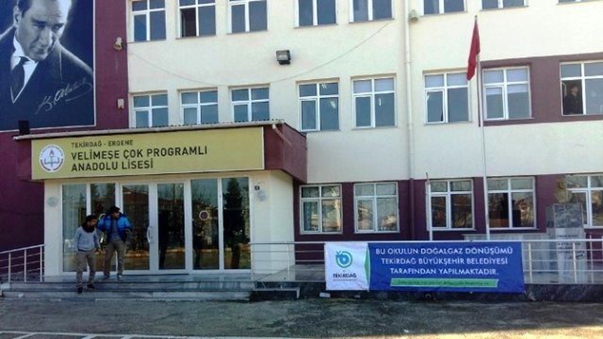 Büyükşehir Belediyesinden Okullara Destek